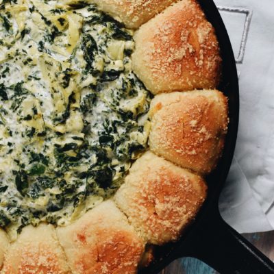 Skillet Baked Spinach Artichoke Dip