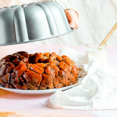 Cinnamon Roll Monkey Bread